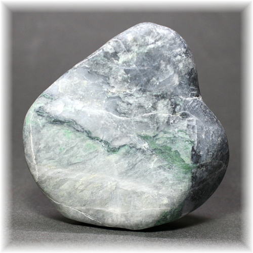 糸魚川産]翡翠原石 - 埼玉県吉川市の天然石専門店・水晶パワーストーン