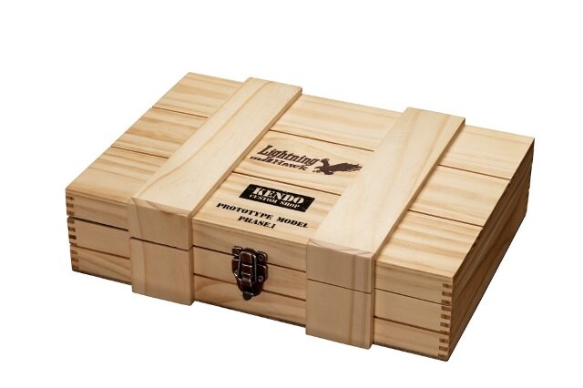 バイオハザード RE:2』レオン使用のハンドガン「ライトニングホーク