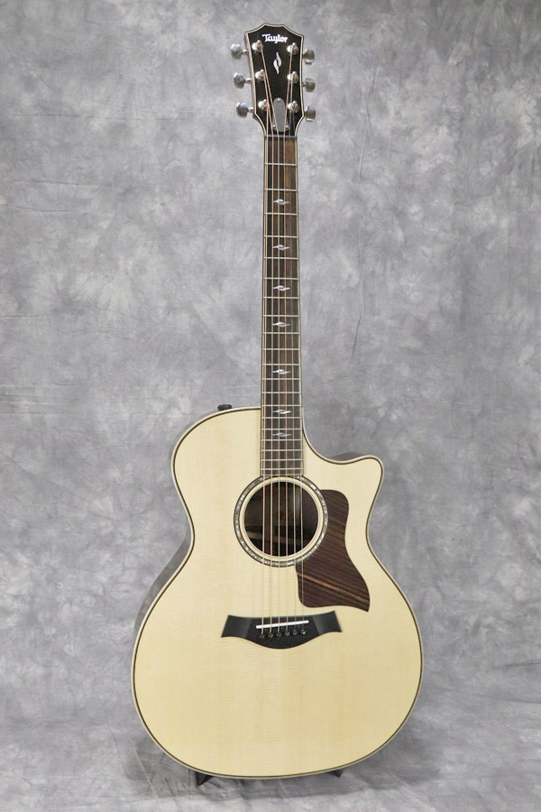 弾いてみた】革新的な「V-Class Bracing」を取り入れた最新の814ce