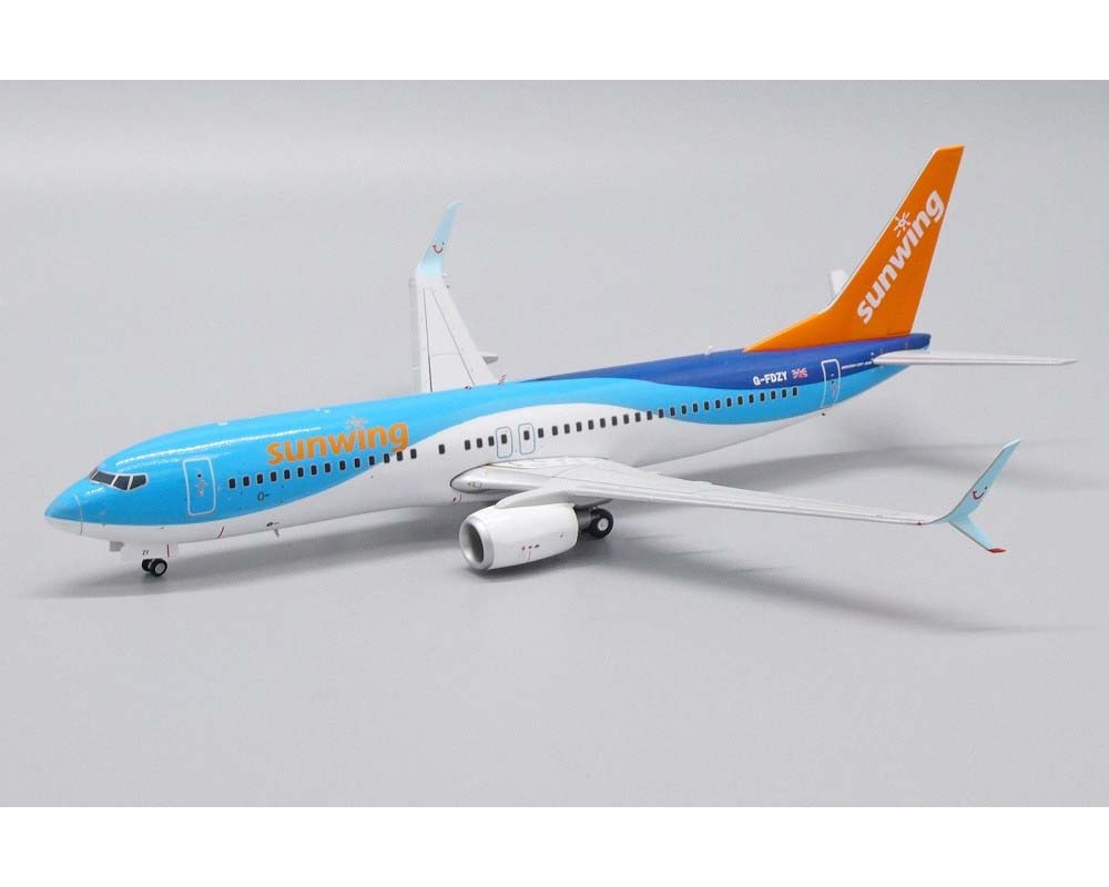 www.JetCollector.com: Sunwing B737-800 G-FDZY 1:200 Scale JC Wings