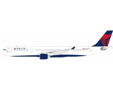 www.JetCollector.com: US Airways A330-300 w/stand N678US 1:200