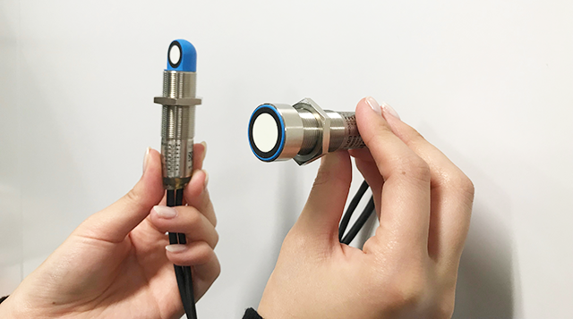 こんなときどうする? SICKセンサでお悩み解決! | 「2枚取りを検出したい」