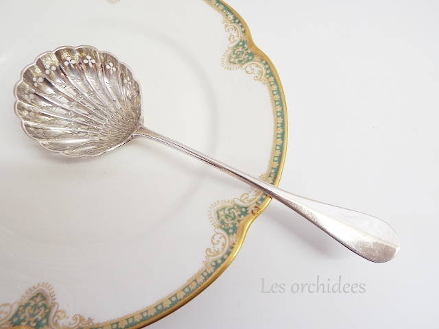 アンティーク 銀製シュガーシフタースプーン