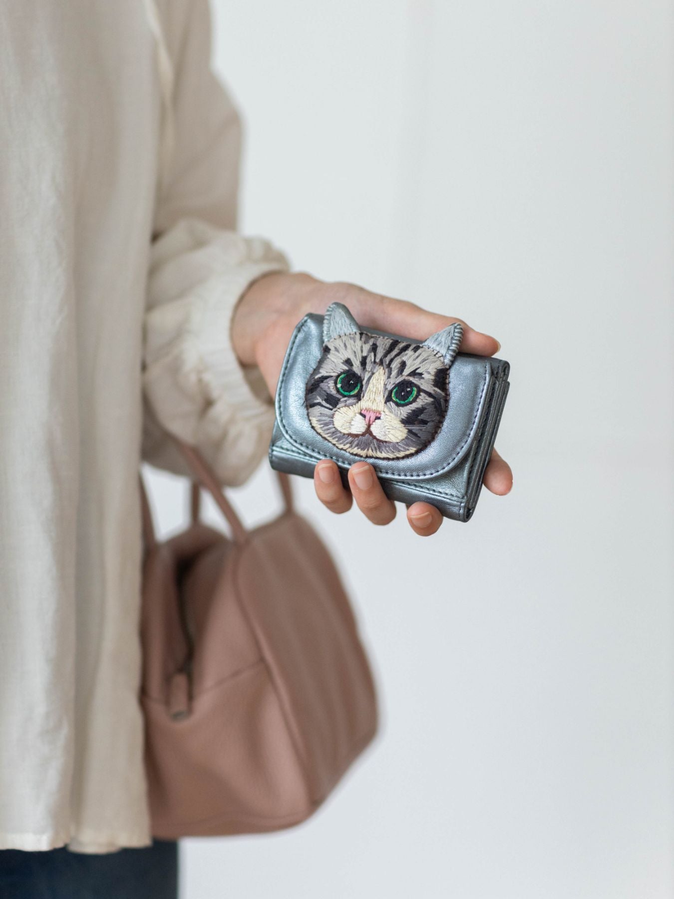 tamaoworld 刺繍ねこ ミニ財布｜ファッション雑貨・その他｜オルネ ド