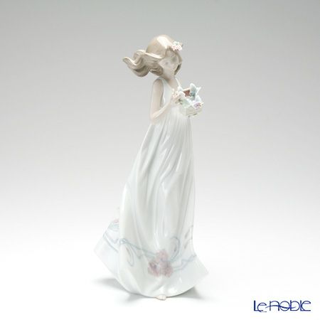 リヤドロ 私の宝物 6777 | ブランド洋食器専門店ル・ノーブル 公式