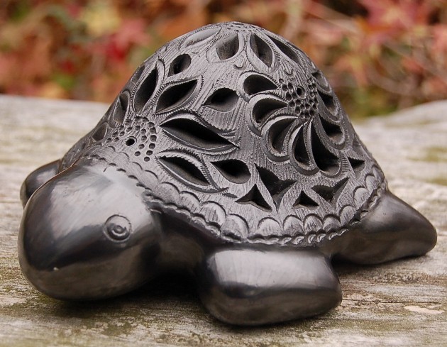 メキシコ・バロネグロ（カメ）中南米と世界の手作り、輸入雑貨の店