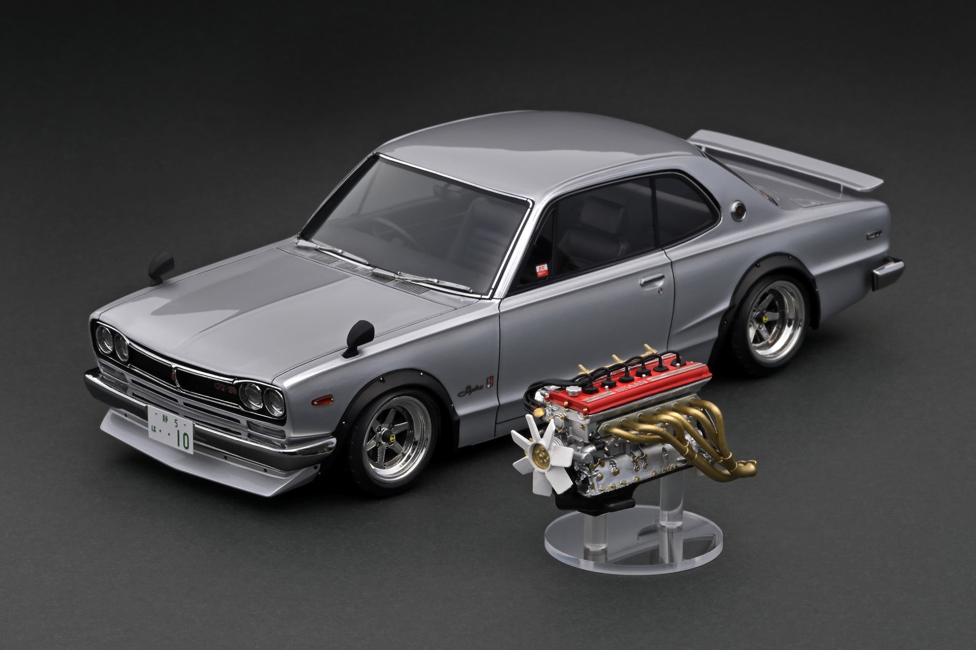 Ignition Model 1:18 Nissan Skyline 2000 GT-R (KPGC10) in Silver