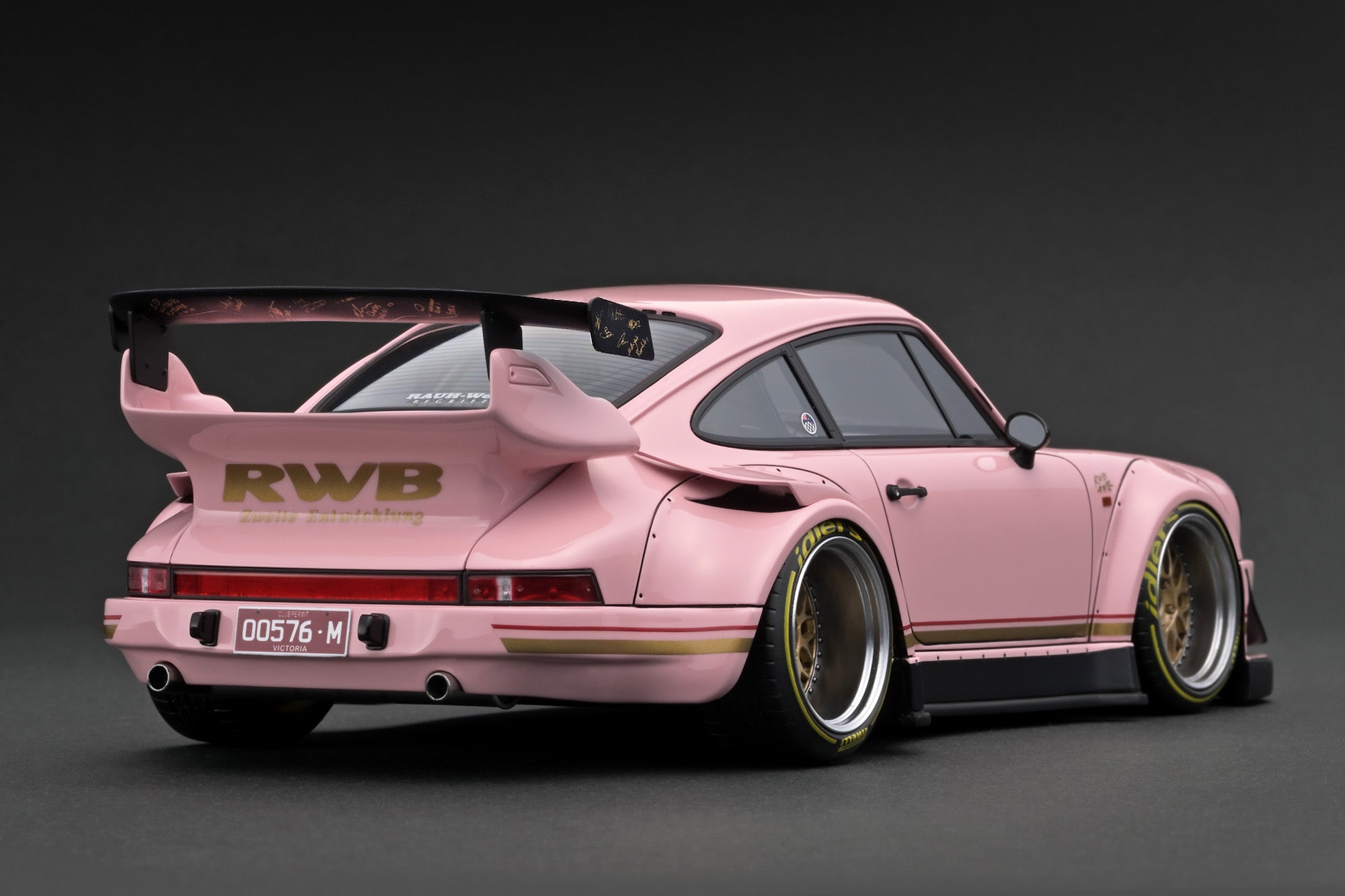Ignition Model 1:18 Porsche 930 RWB in Pink – Model Cars Houston