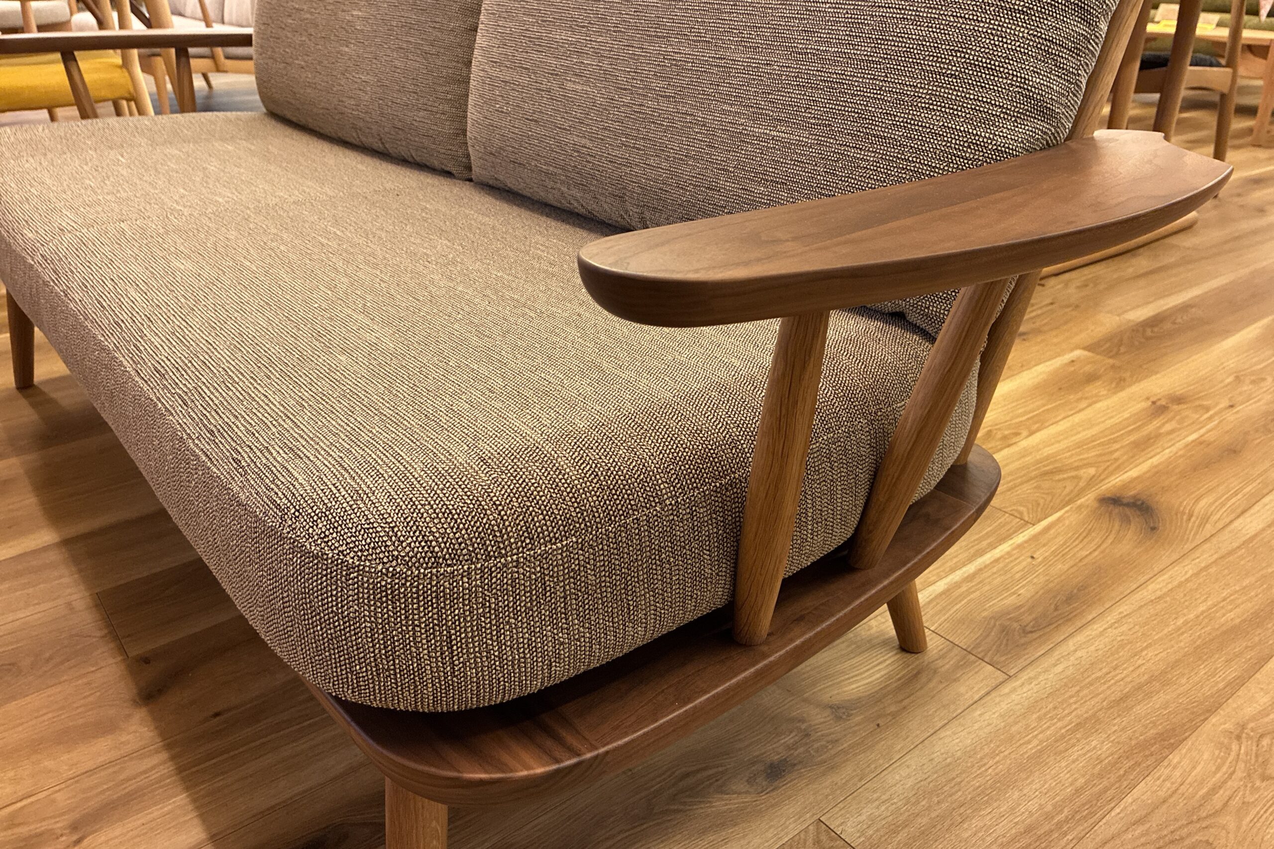 飛騨産業「NEWMCKINLEY（ニューマッキンレイ）」 3Pソファ – 木匠舘