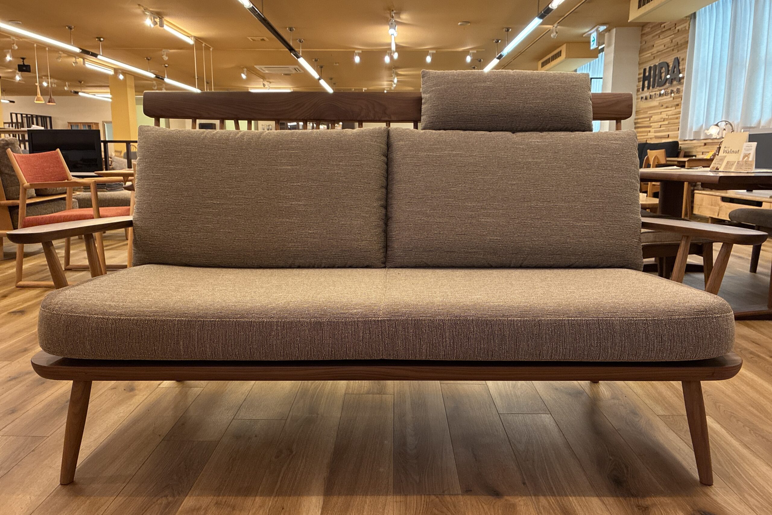 飛騨産業「NEWMCKINLEY（ニューマッキンレイ）」 3Pソファ – 木匠舘