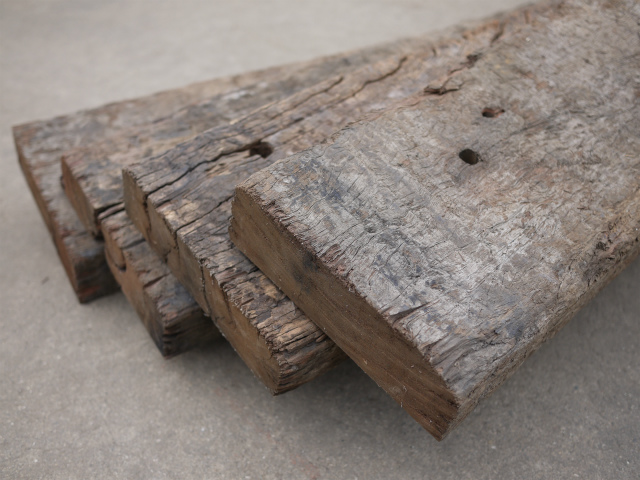 国産中古枕木｜枕木｜国産・豪州産枕木販売の「国鉄産業株式会社」