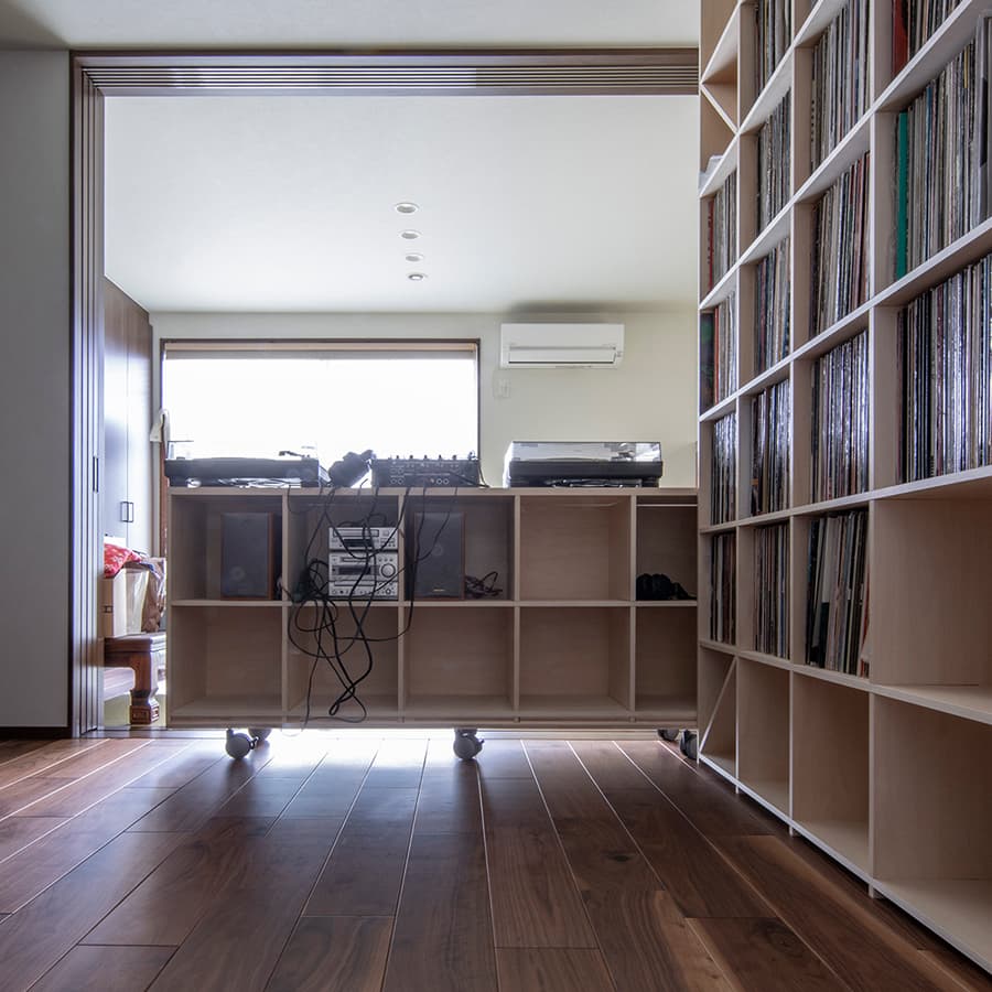 キャスター本棚 ロータイプ|本棚の通販はマルゲリータ