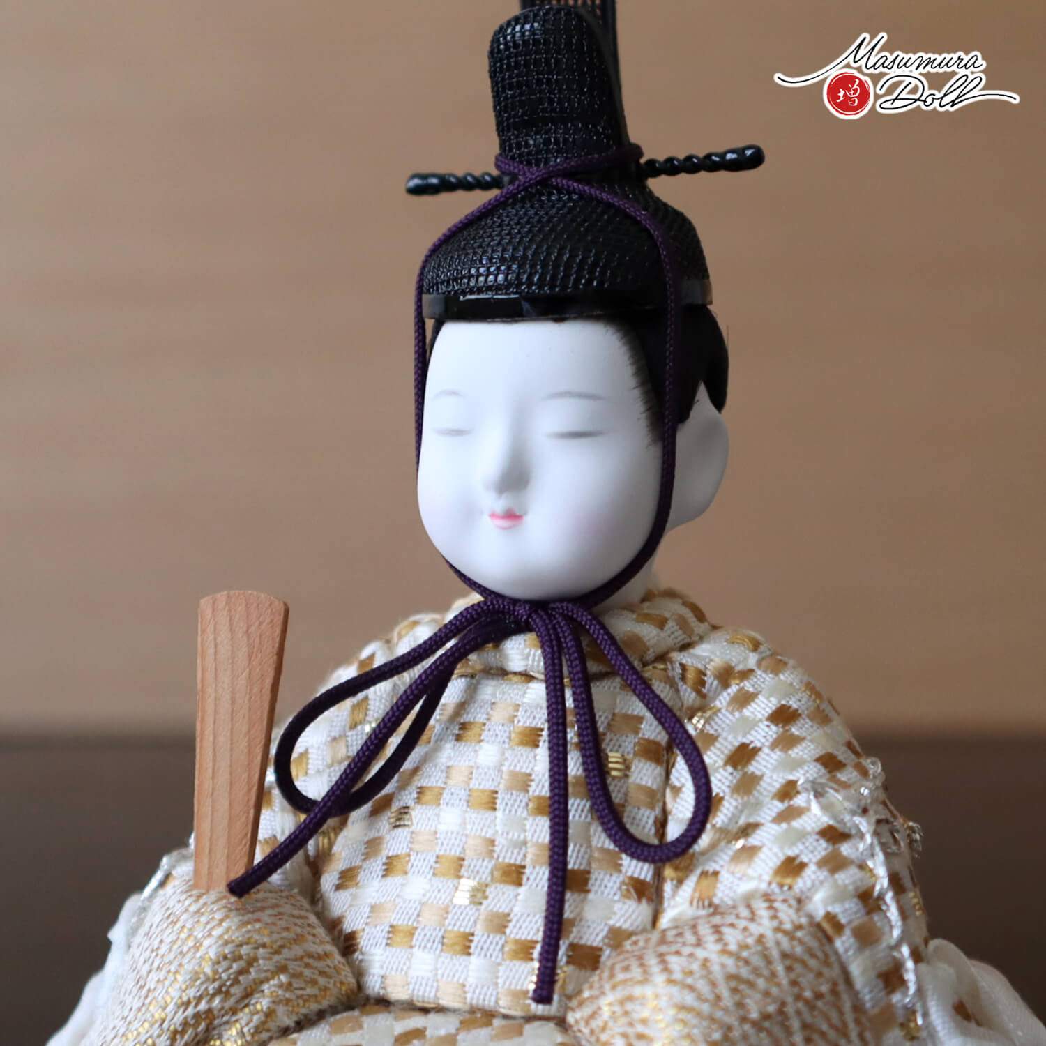 三世・金林真多呂作 正絹 本手刺繍 若葉雛 伝統的工芸品 ナチュラル