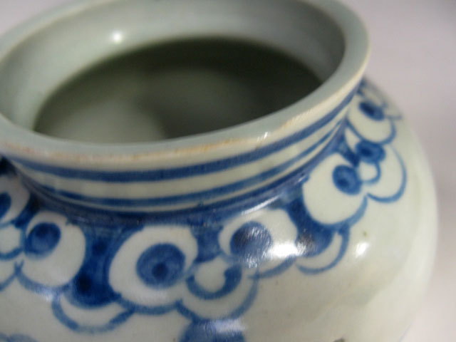 李朝 青花 菊花文壺 古美術 朝鮮 高さ10cm 韓国 染付 小壺