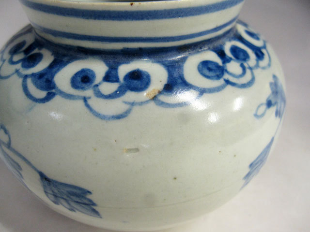 李朝 青花 菊花文壺 古美術 朝鮮 高さ10cm 韓国 染付 小壺