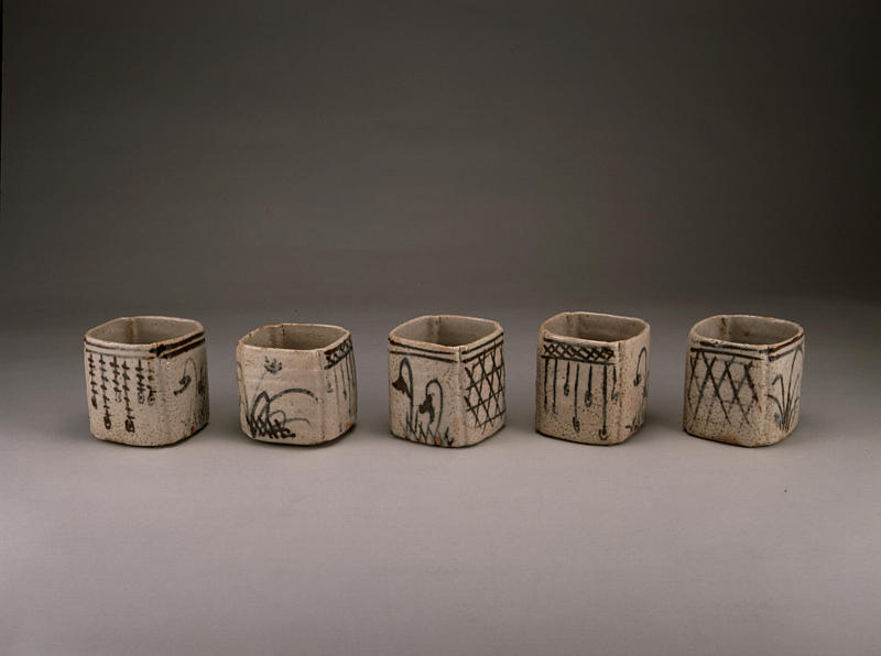 志野四方向付 - MIHO MUSEUM