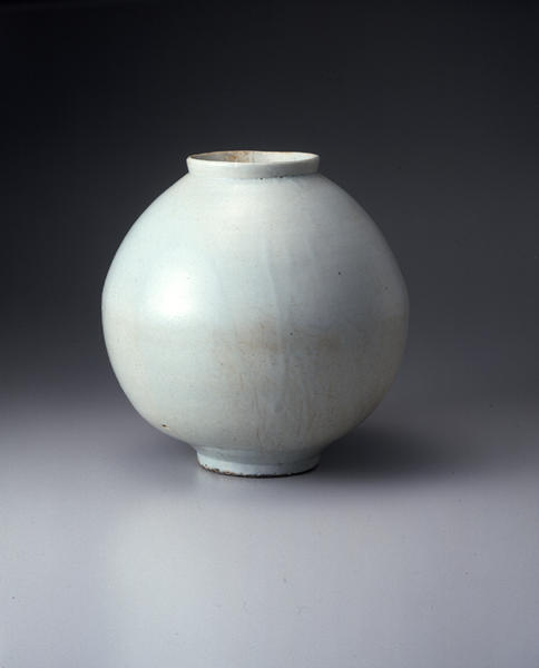 白磁壺 - MIHO MUSEUM