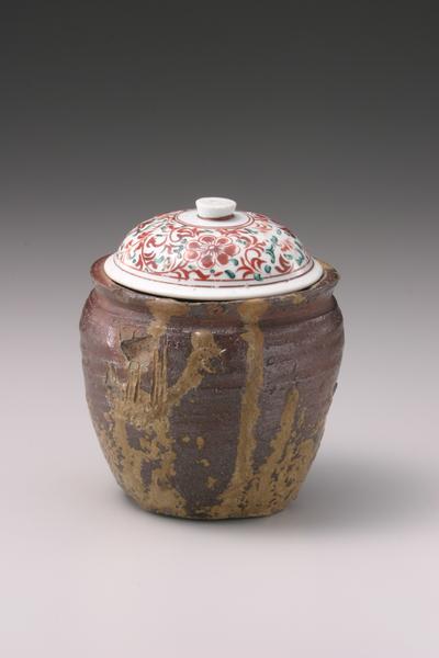 種壺水指 赤絵蓋付 - MIHO MUSEUM