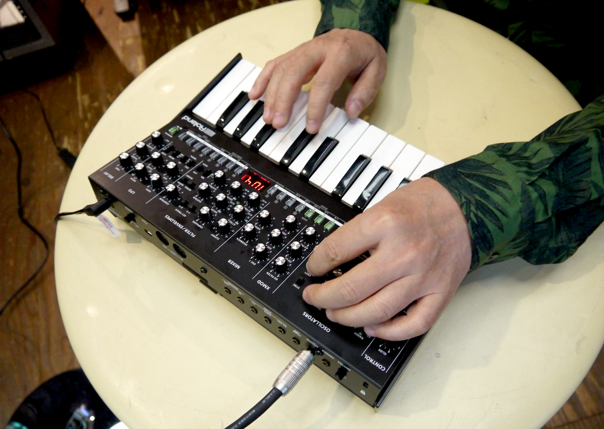 2大ブランド・コラボレーションが生み出したRoland SE-02の「価値」と