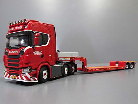 モデルトラックファクトリー