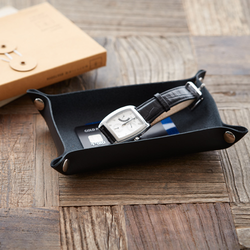 日本製レザー（本革）トレイ | 本革のおしゃれなノベルティ、販促品