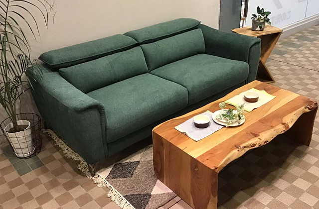 ヘッドレストが調整できる、ハイバックソファ | NOCEノーチェ 家具