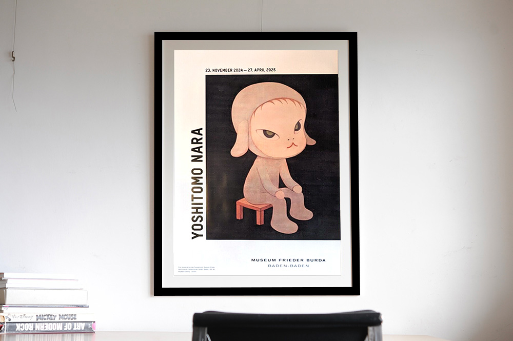 奈良美智 ドイツ大型回顧展の公式ポスター「Sleepless Night」を通販で