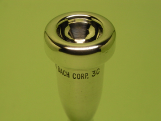 バック（スモールレター） 中古トランペットマウスピース 3Cメガトーン