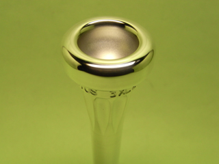 ロータス 新品トランペットマウスピース 3XL2