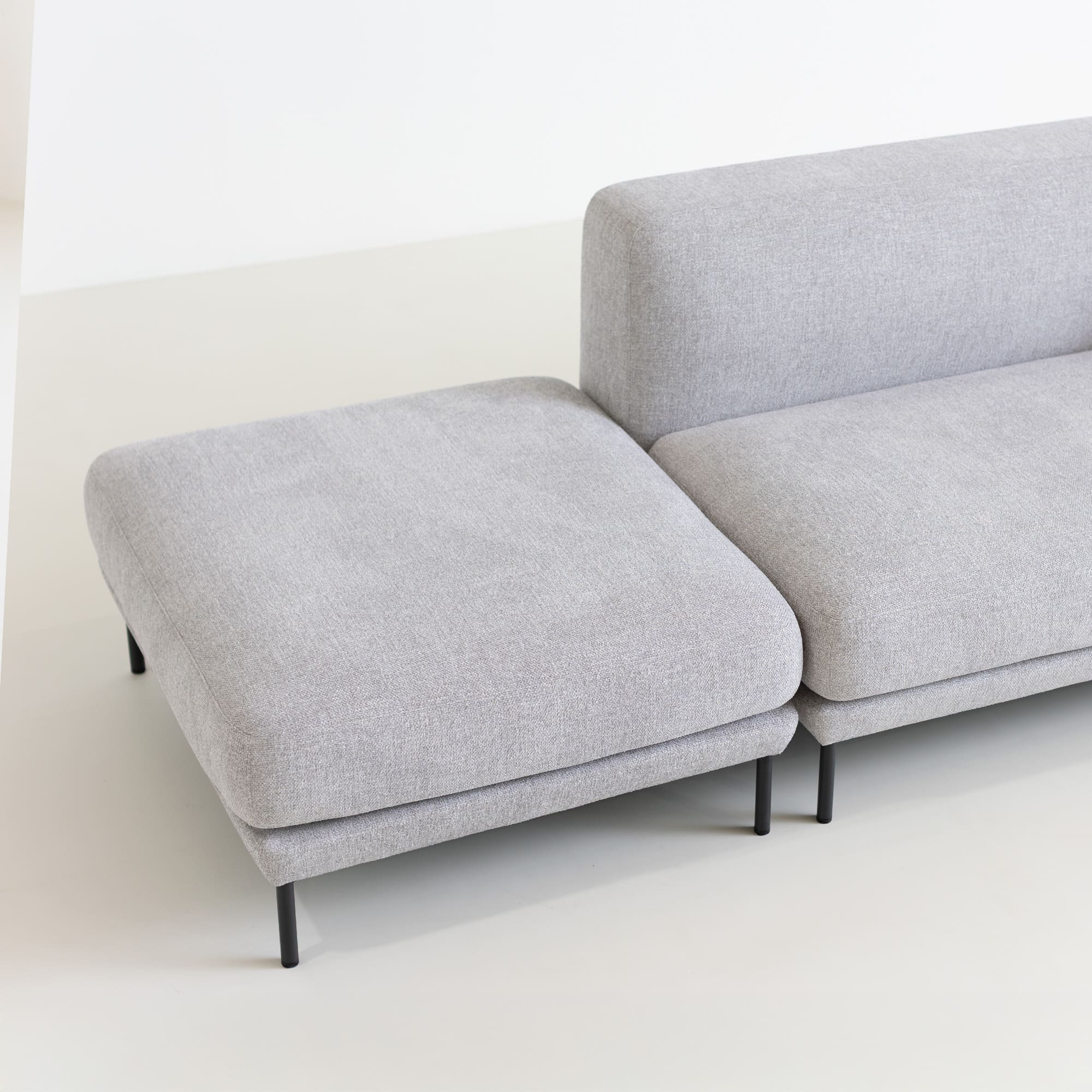 Decibel RE オットマン 製品詳細ページ | 国産ソファブランド NOYES