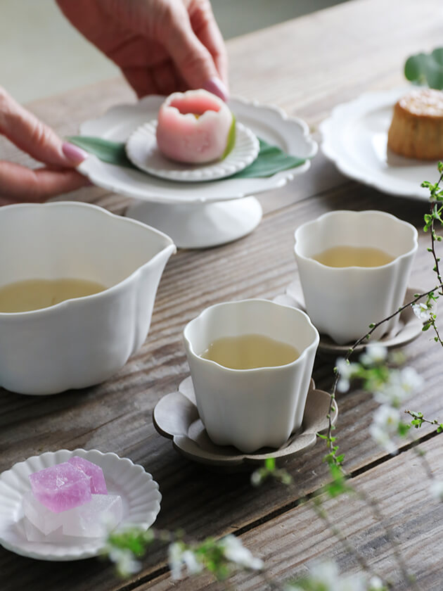 三木達也 輪花豆皿 鉄染グレー