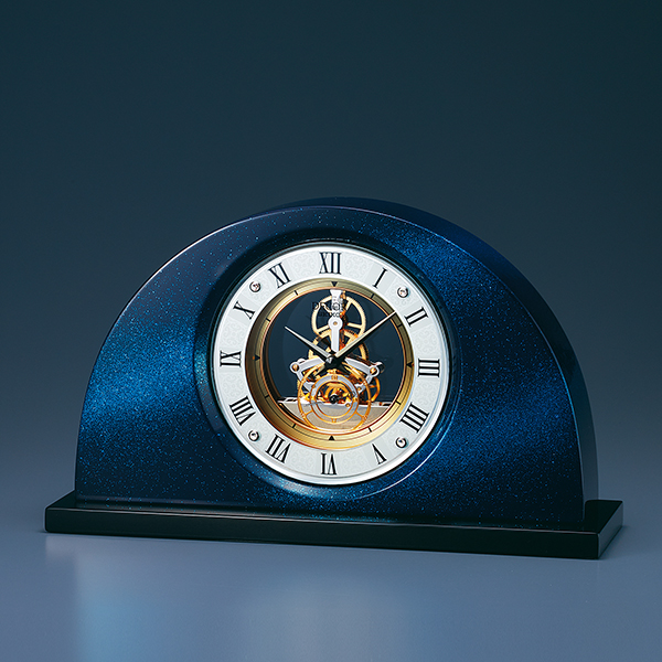 星の煌めく夜空の美しさを新技法で表現した高級置時計を発売6月10日