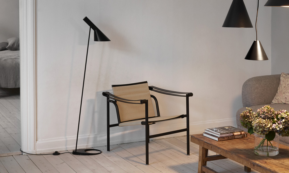 AJ テーブルランプ / ウォームグレーLouis Poulsen（ルイスポールセン