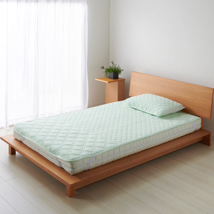 サラッと快適 除湿・消臭敷パッド／枕パッド「マジカルドライクール