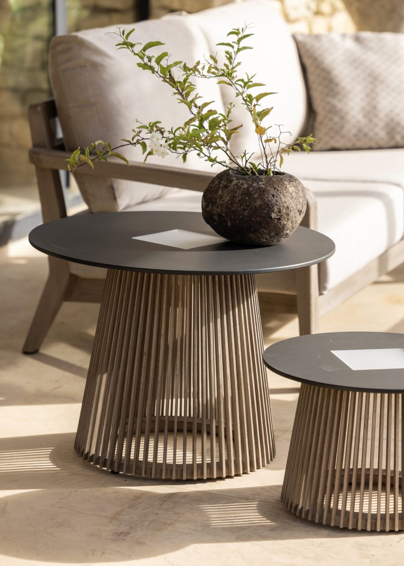 Halo – Lighted Coffee Table – Space Lighting