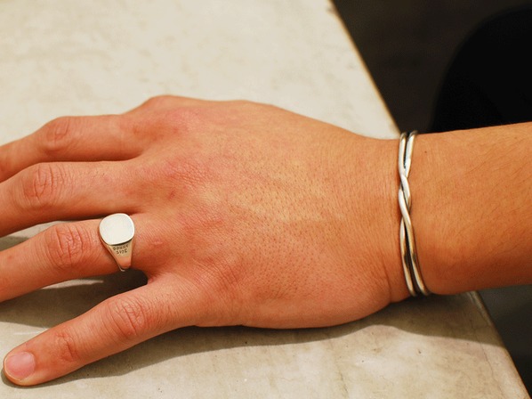 sunny side Oval Signet Ring/on the sunny side of the street（オン