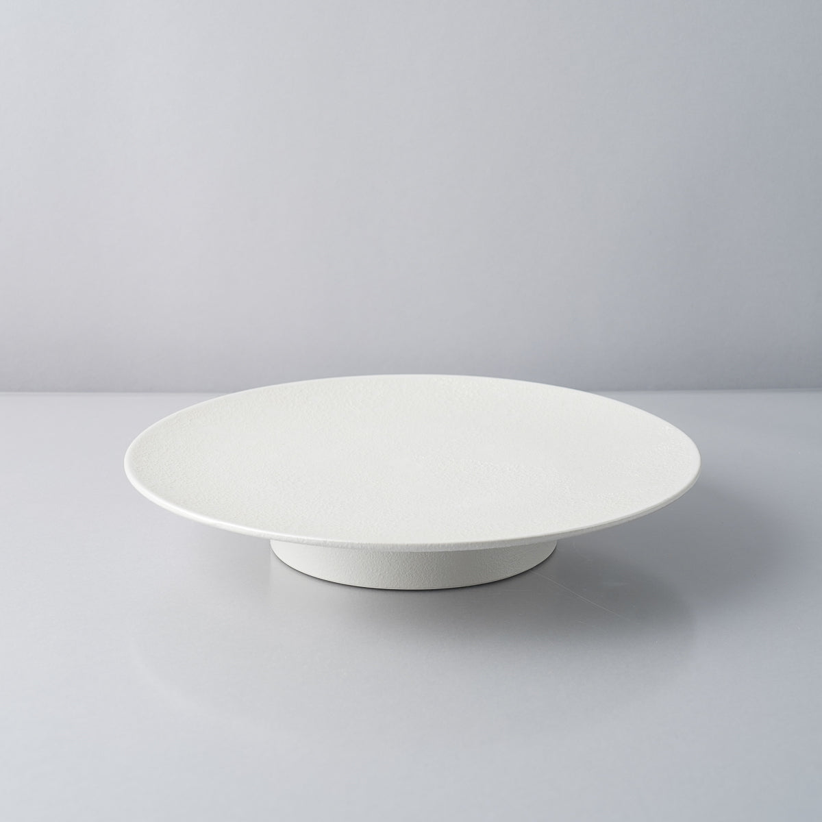 有田焼 泡化粧シリーズ 高台プレート(L) 22.5cm 吉右エ門製陶所の通販