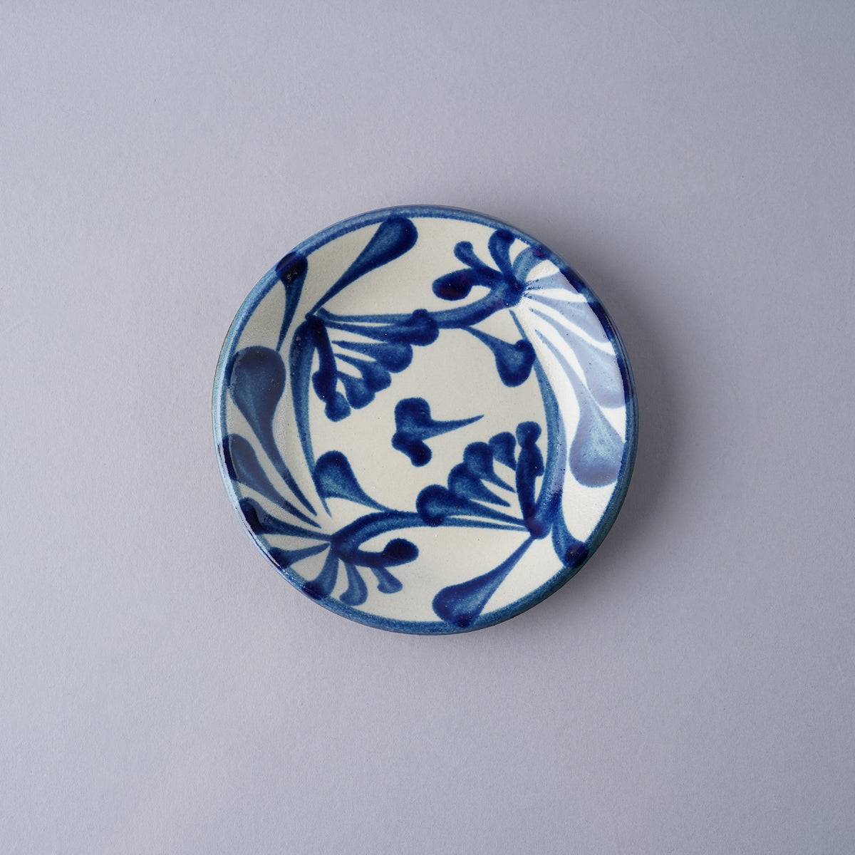 壺屋焼 やちむん 唐草 四寸皿 13cm 陶眞窯の通販｜【公式】スタジオ