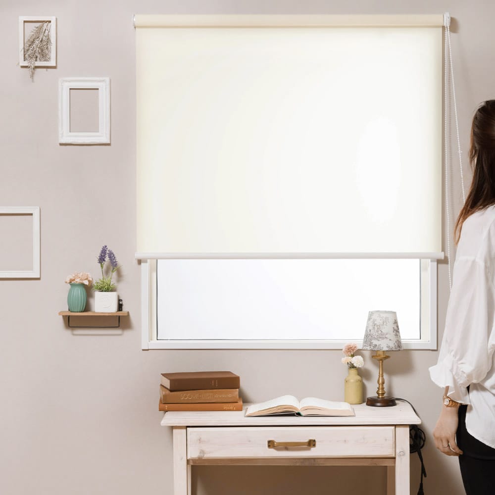 ロールスクリーン 防炎・無地 サイズオーダー|カーテン激安 通販