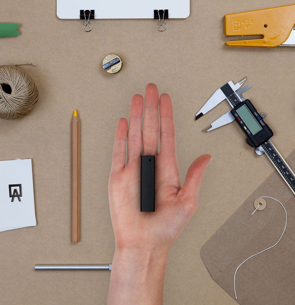 世界初のスマートな モバイルカラーピッカーPICO（ピコ）