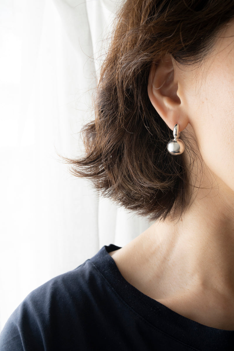 ANNIKA INEZ Pivot Sphere Hoop pierced earrings Sml アニカイネズ