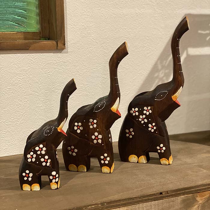楽天市場】ゾウのオブジェ お座りゾウさん 3体1セット 木製 ダーク