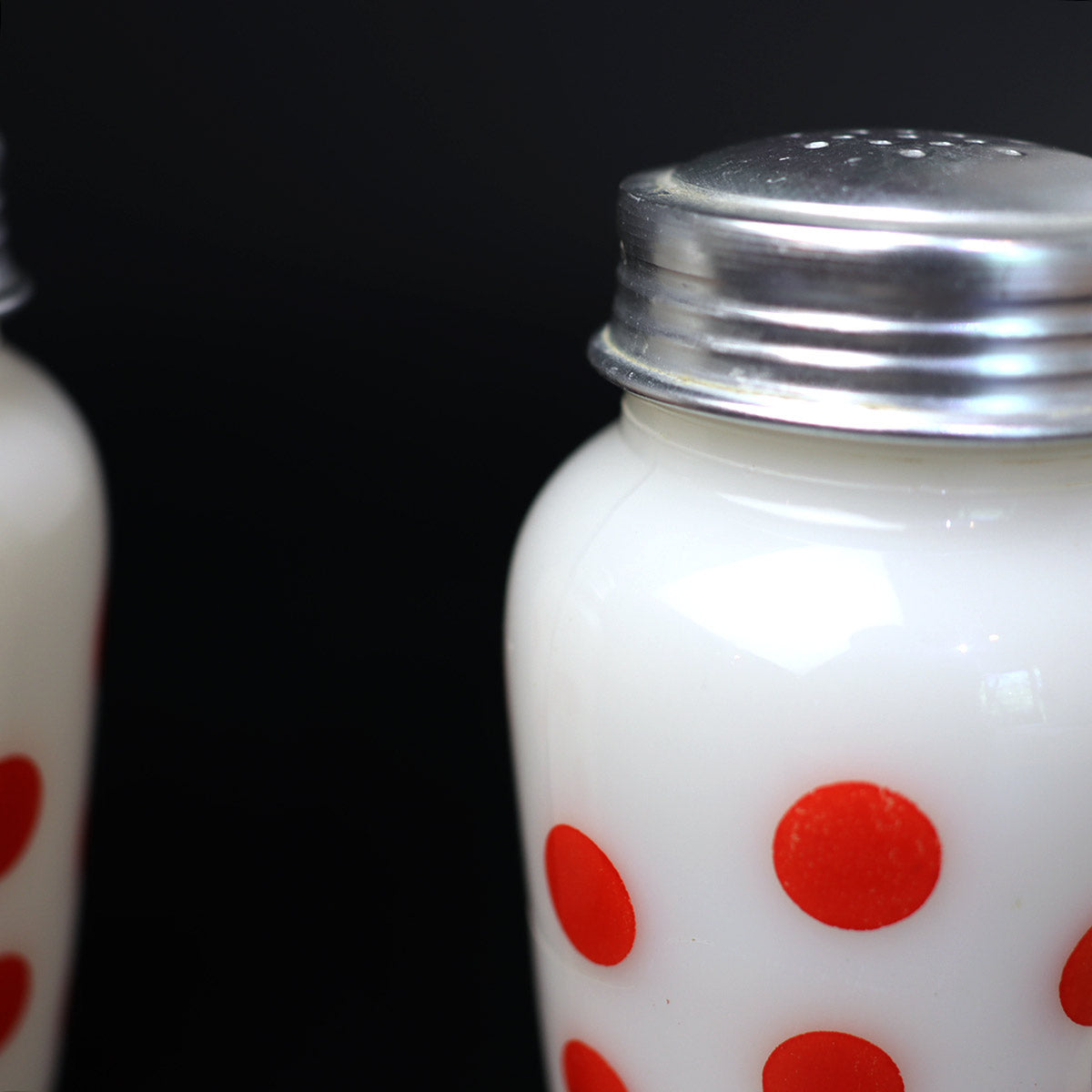 ファイヤーキング / Fire-King レッド ポルカドット ソルト＆ペッパー