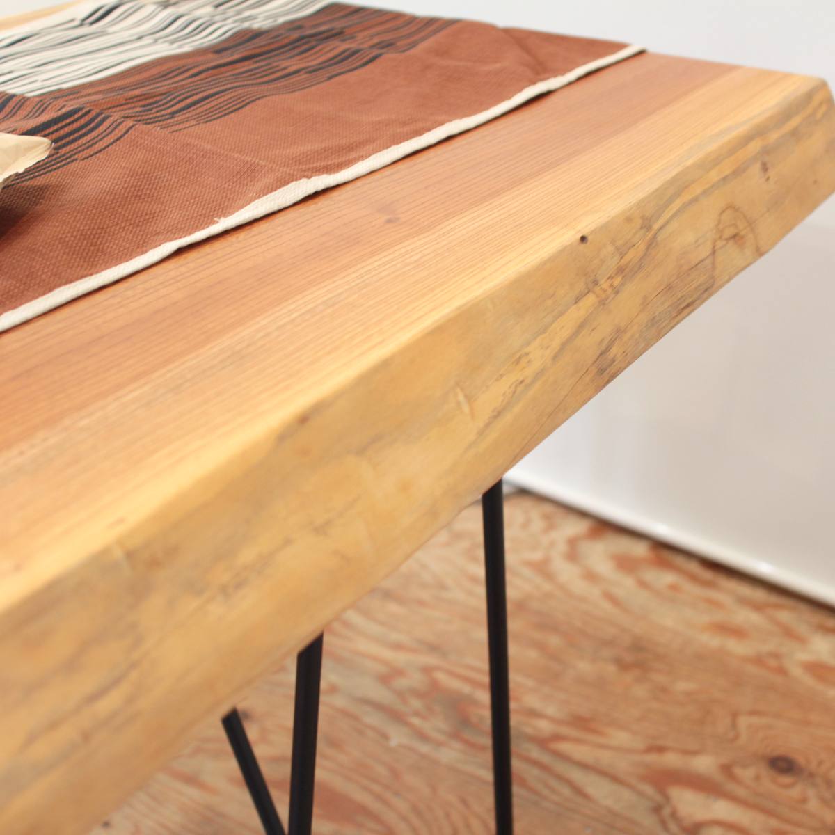 一枚板テーブル ダイニングテーブル ケヤキ 耳付き 欅 中古