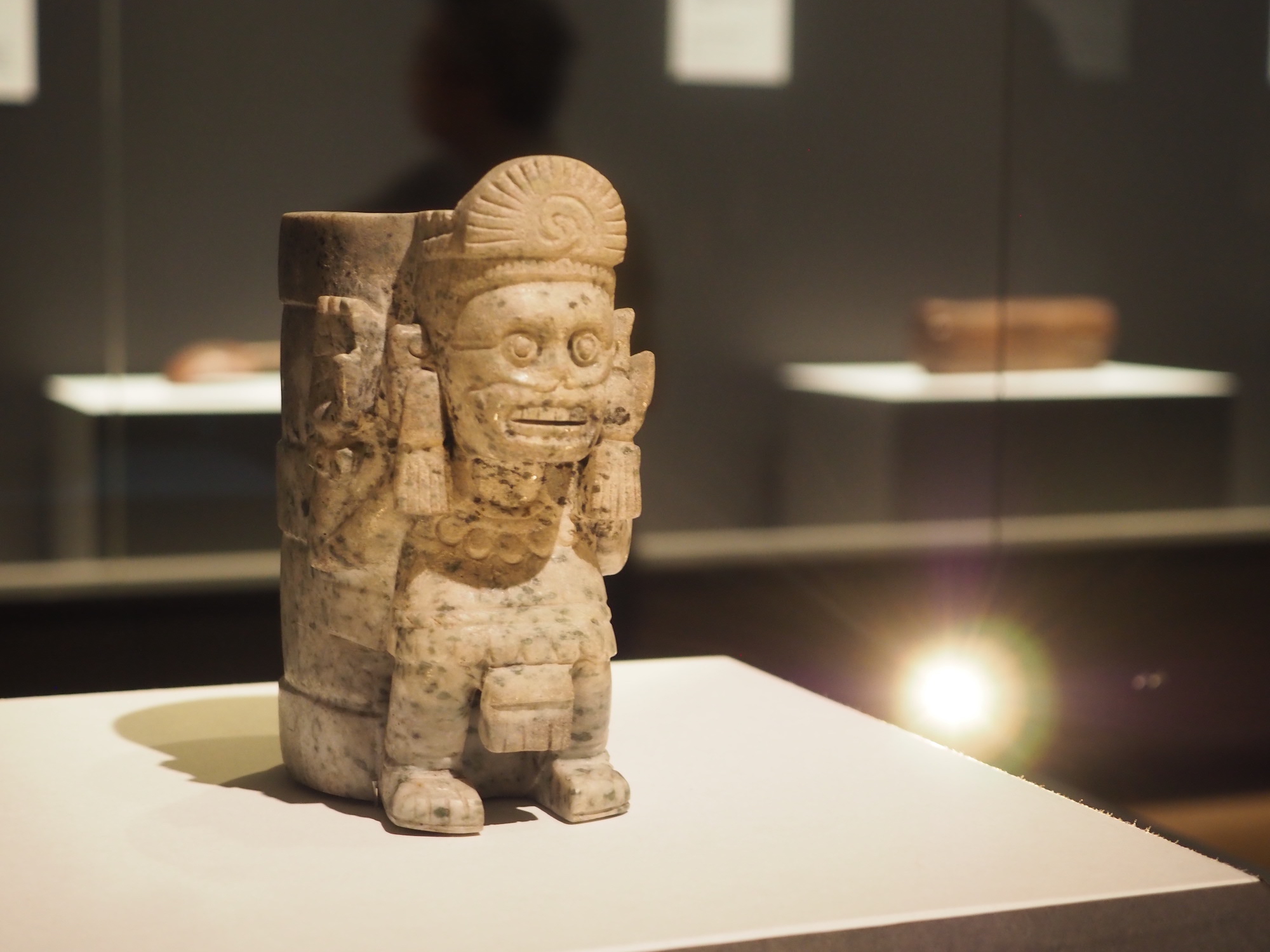 東京国立博物館の「古代メキシコ」展 神々の土偶・石偶が大集合