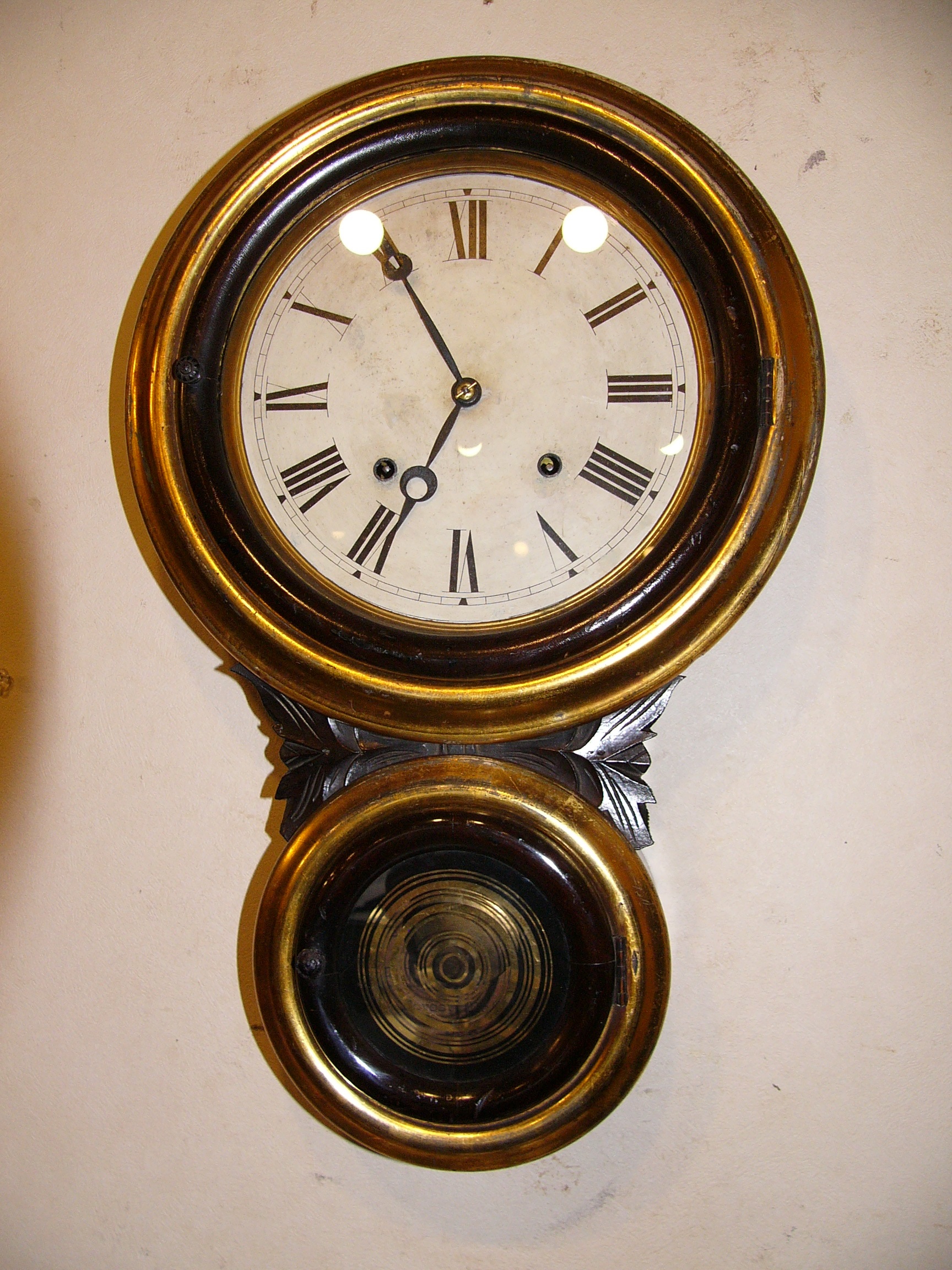 昔懐かしいアンティーク柱時計をお届け|WATERBURY