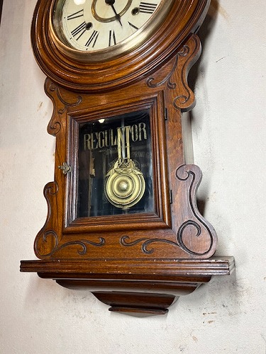 昔懐かしいアンティーク柱時計をお届け|WATERBURY