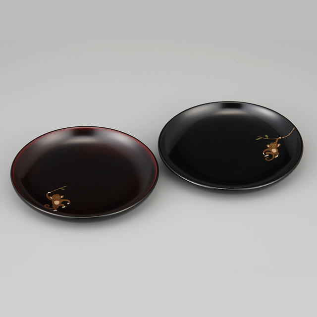 銘々皿｜輪島塗 銘々皿 干支 申蒔絵 ペア 黒／溜 〔5寸丸〕 紙箱入