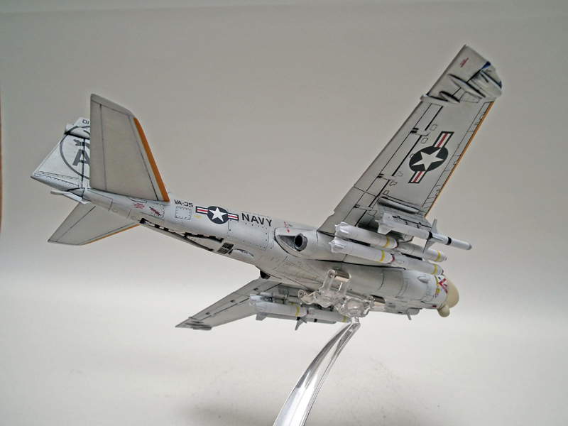 グラマンA－6Eイントルーダー (タミヤ・イタレリ 1/72) 飛行機