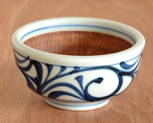 砥部焼の和食器 梅山窯のすり鉢 【砥部工房 からくさ】